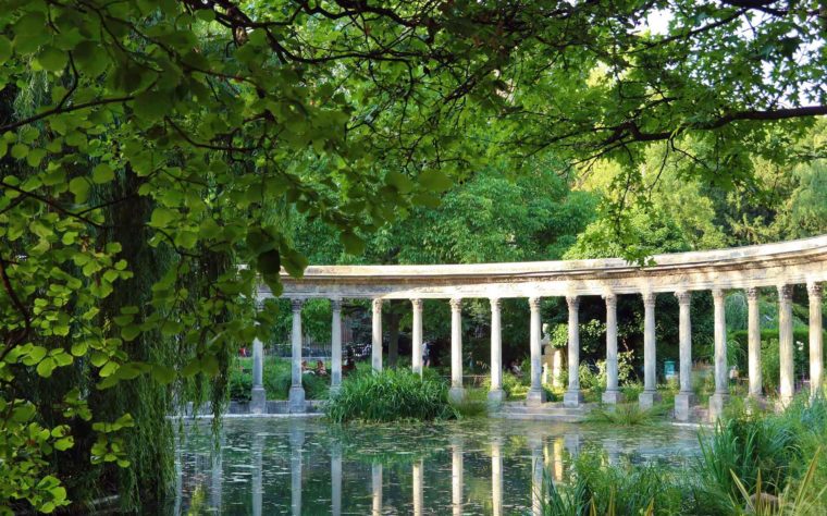 La célèbre naumachie du Parc Monceau